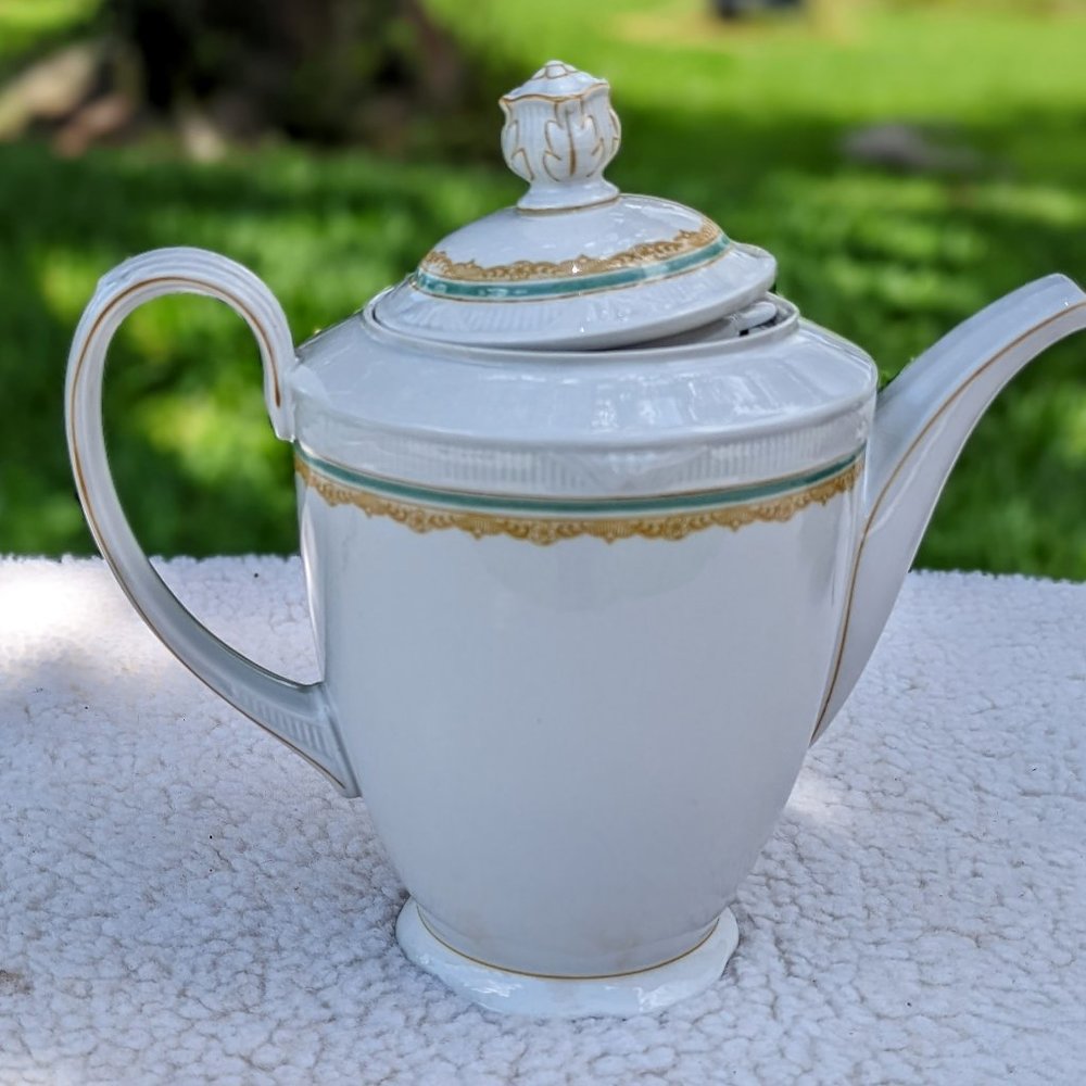 Zeh Scherzer Bavaria Germany porcelain coffee pot